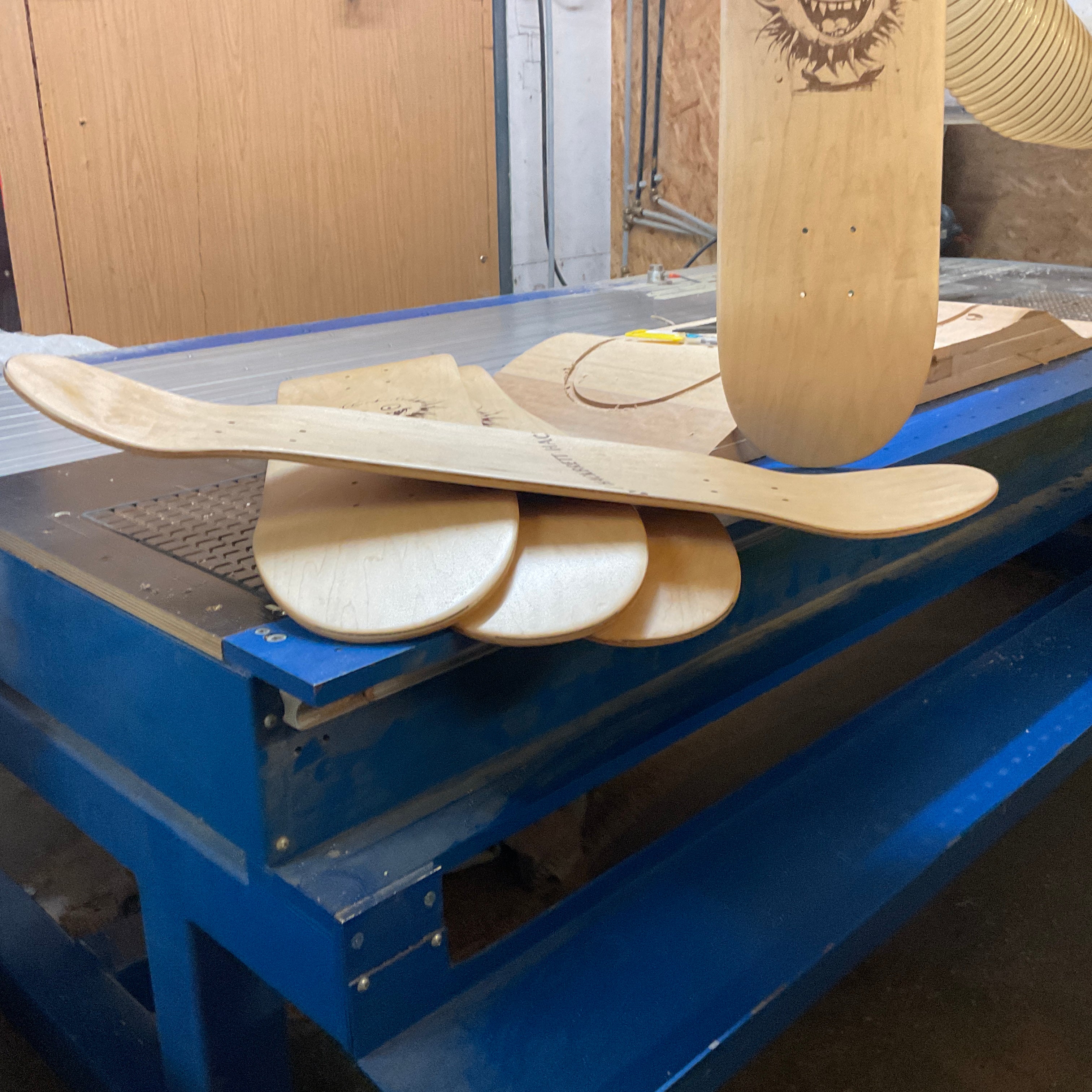 Hackbrett "Almas Keule" Ahorn V2 / Koronamonster