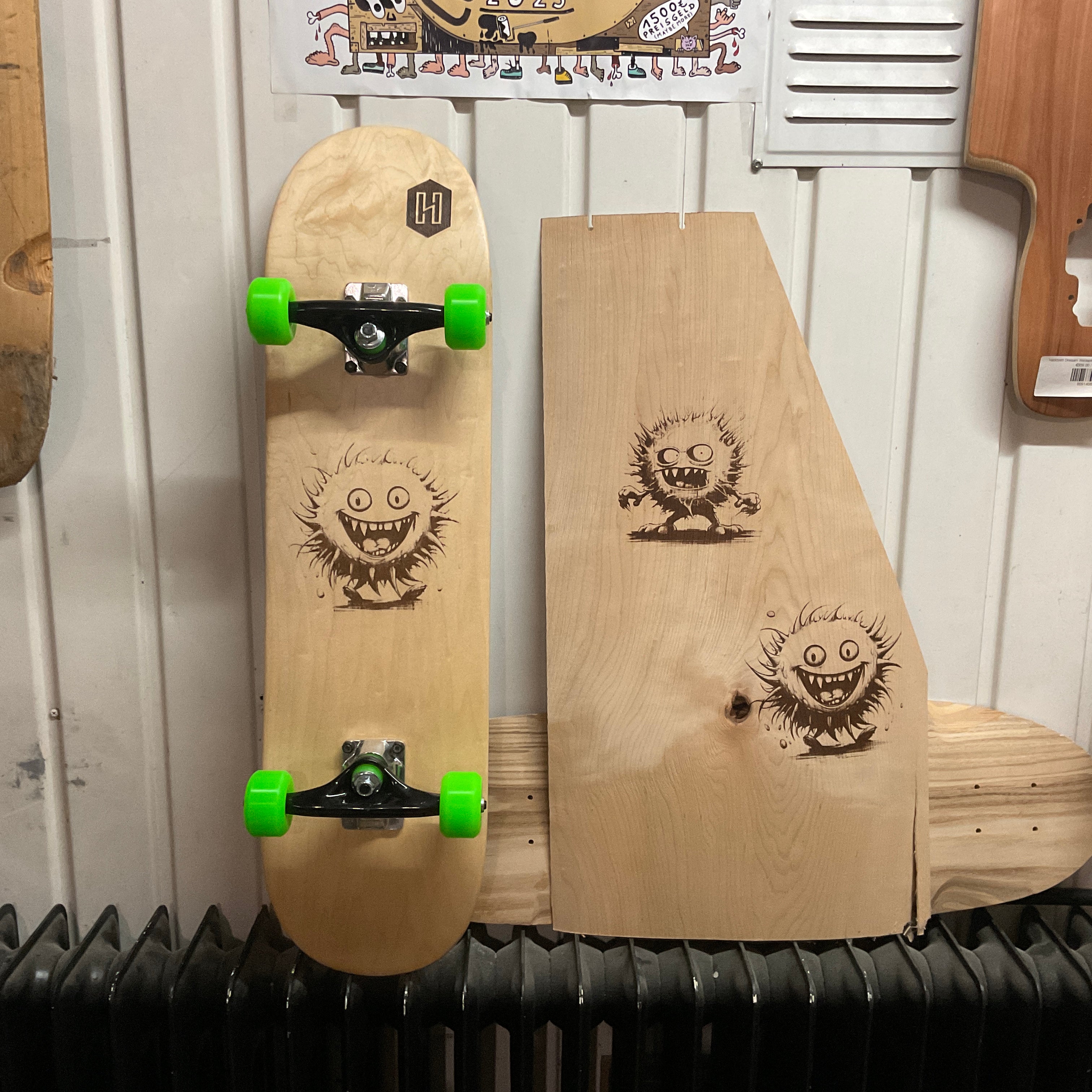 Hackbrett "Almas Keule" Ahorn V2 / Koronamonster