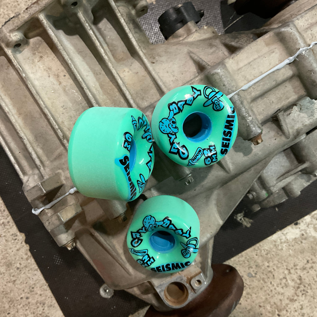 Seismic Cry Baby 62mm 80a Mint (defcon urethane)
