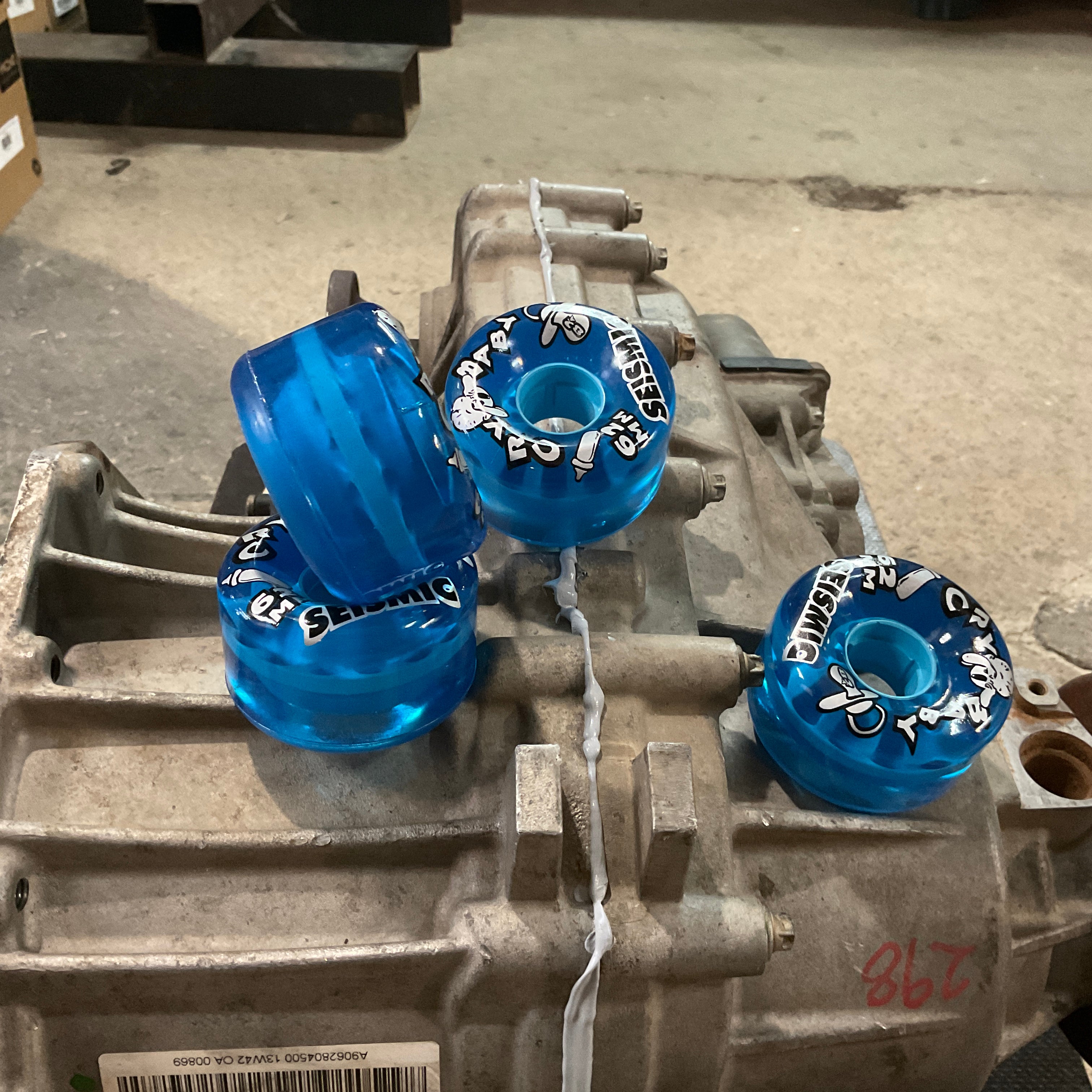 Seismic Cry Baby 62mm 82a Crystal Clear Blue