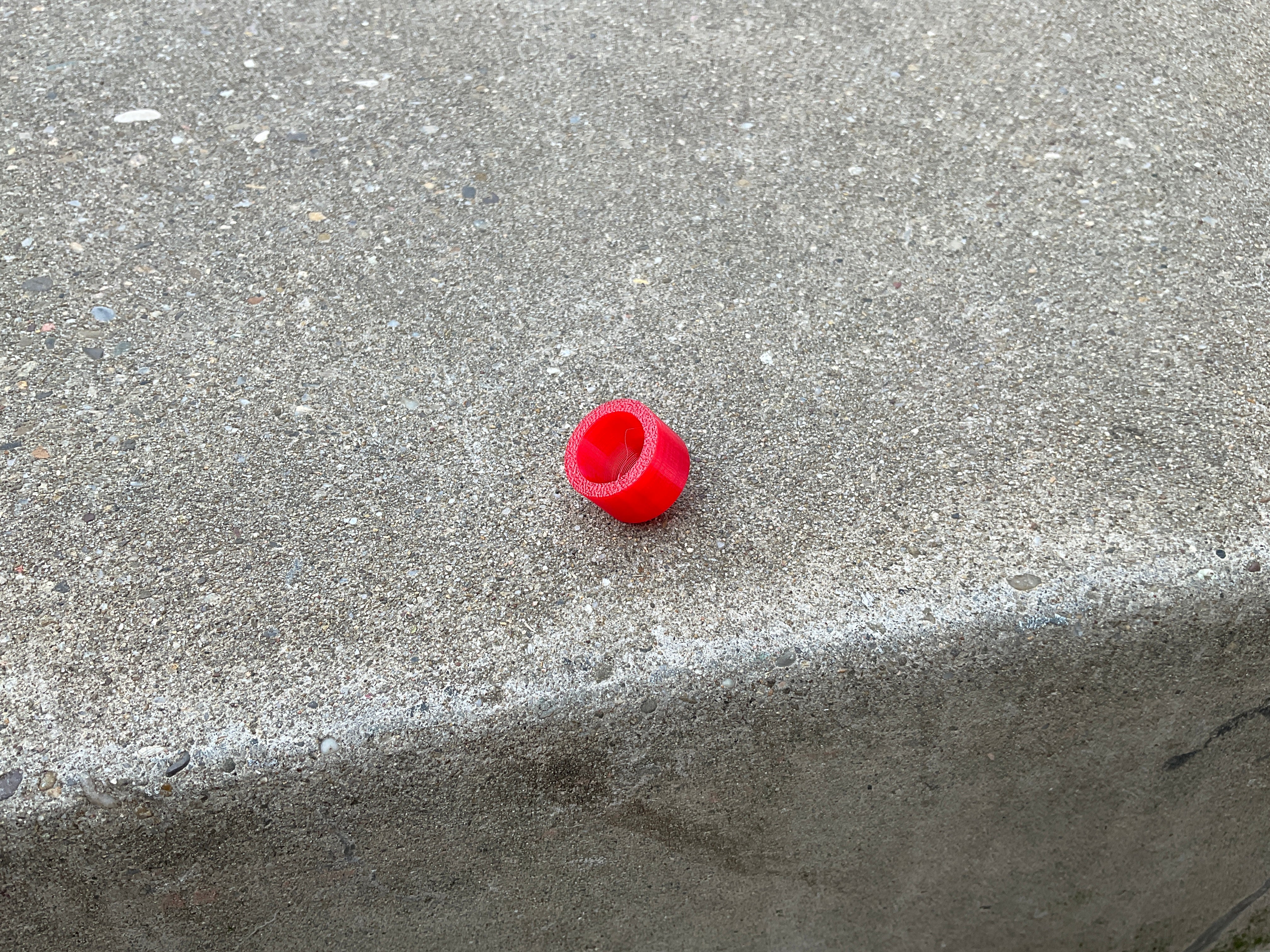 Layback Pivot Cup für Bear Grizzly 852, Grizzly 845 und Paris Trucks / leckeres rot