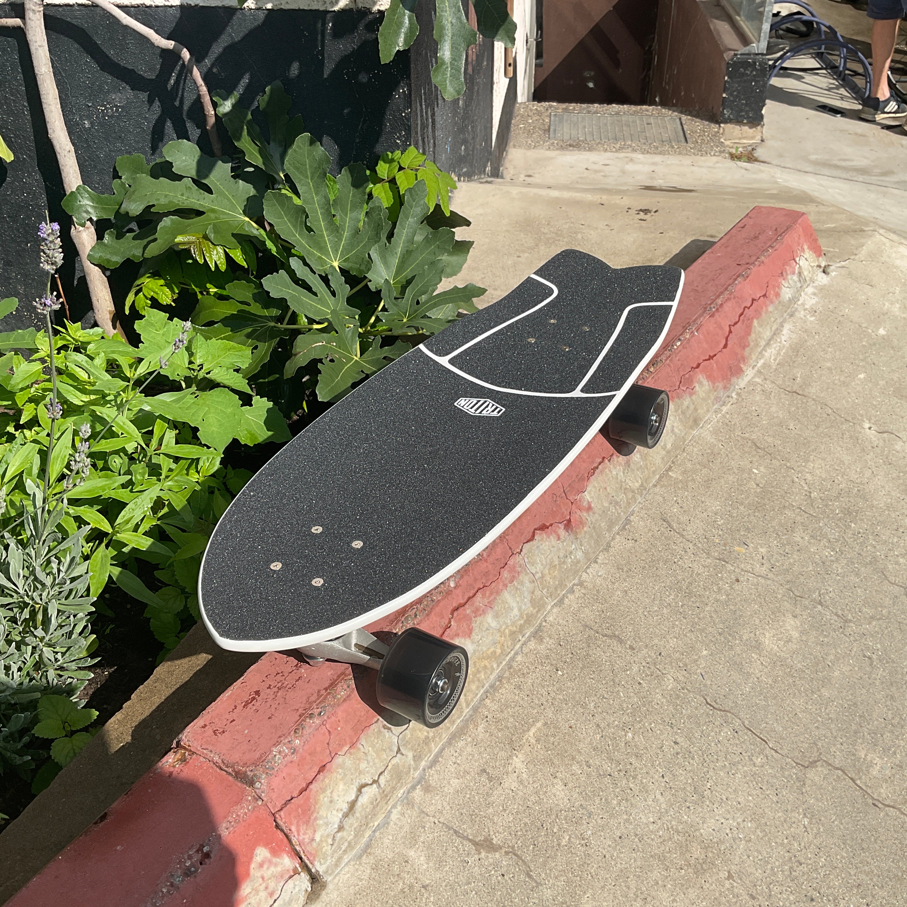 Triton Surfskate by Carver / Astral 29" Komplettbrett
