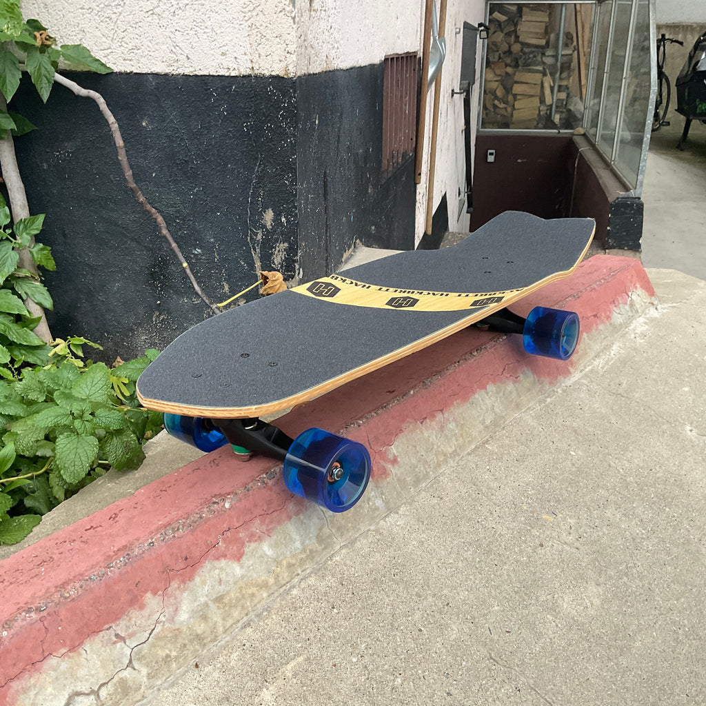 Hackbrett Surfskate 30.9" Komplettbrett / Eiche hell Wellenberge