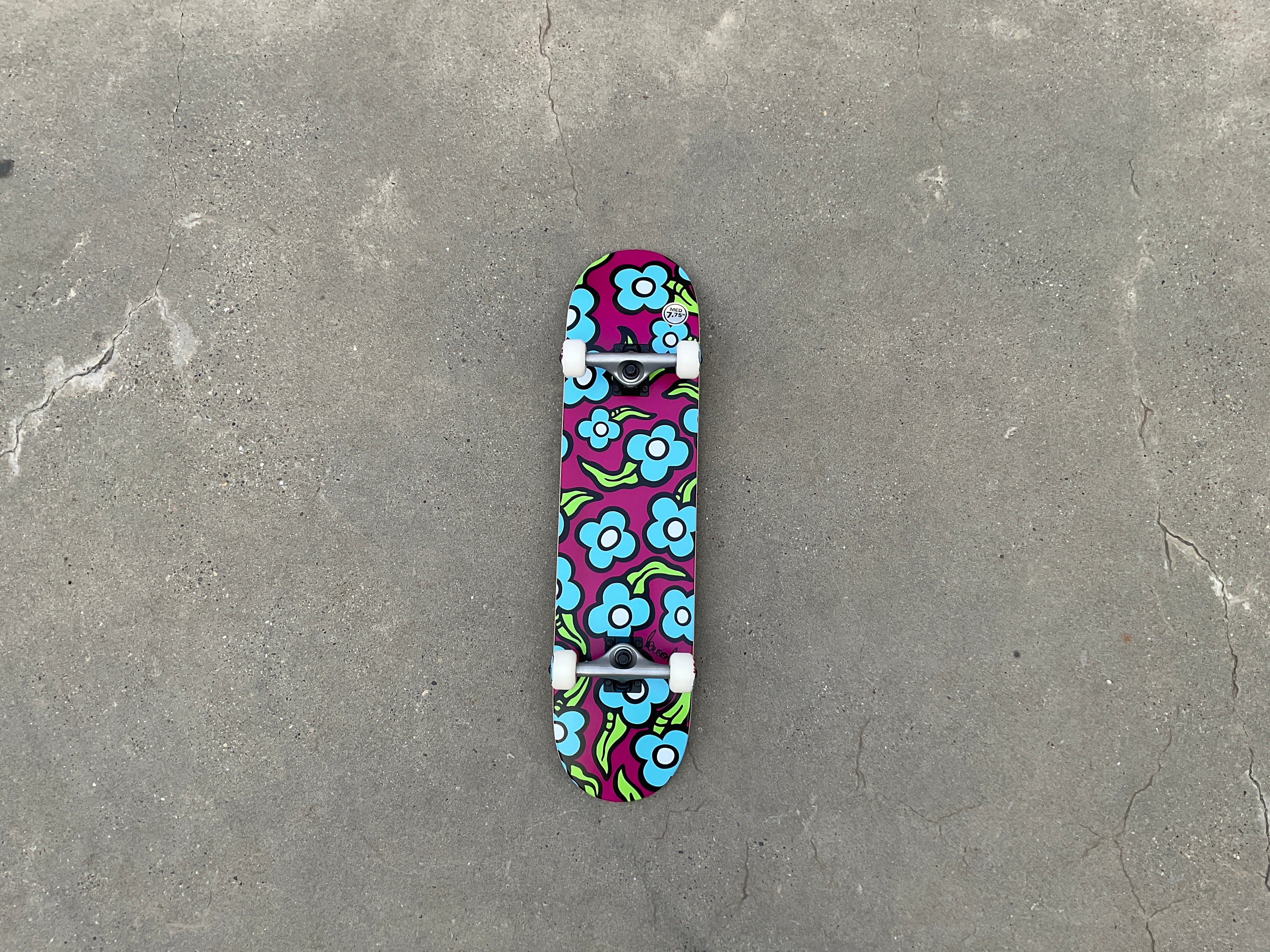 Krooked Wildstyle MD 7.75"x31.60" Kinderskateboard