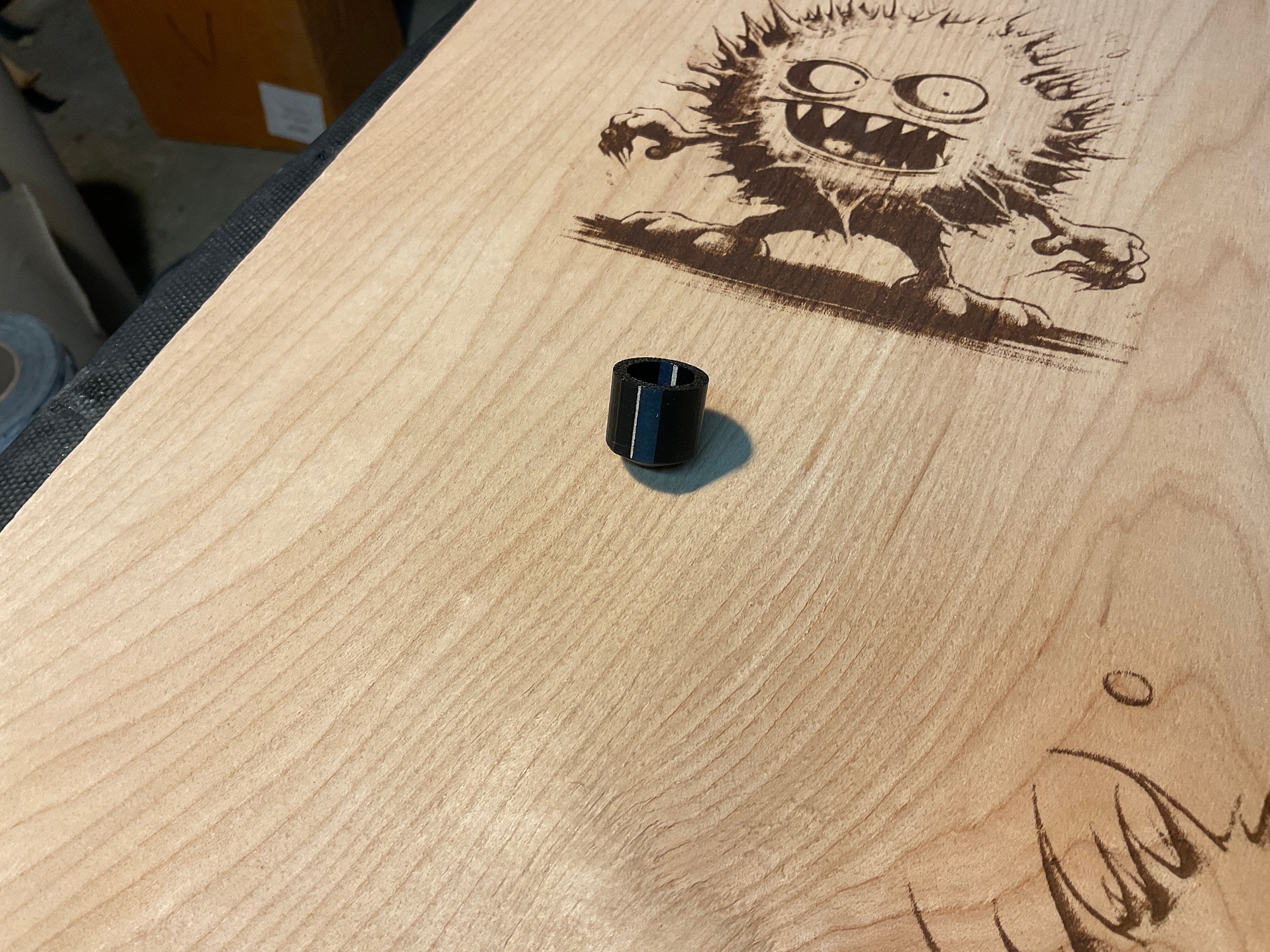 Layback Pivot Cup für Caliber III Trucks / schwarz