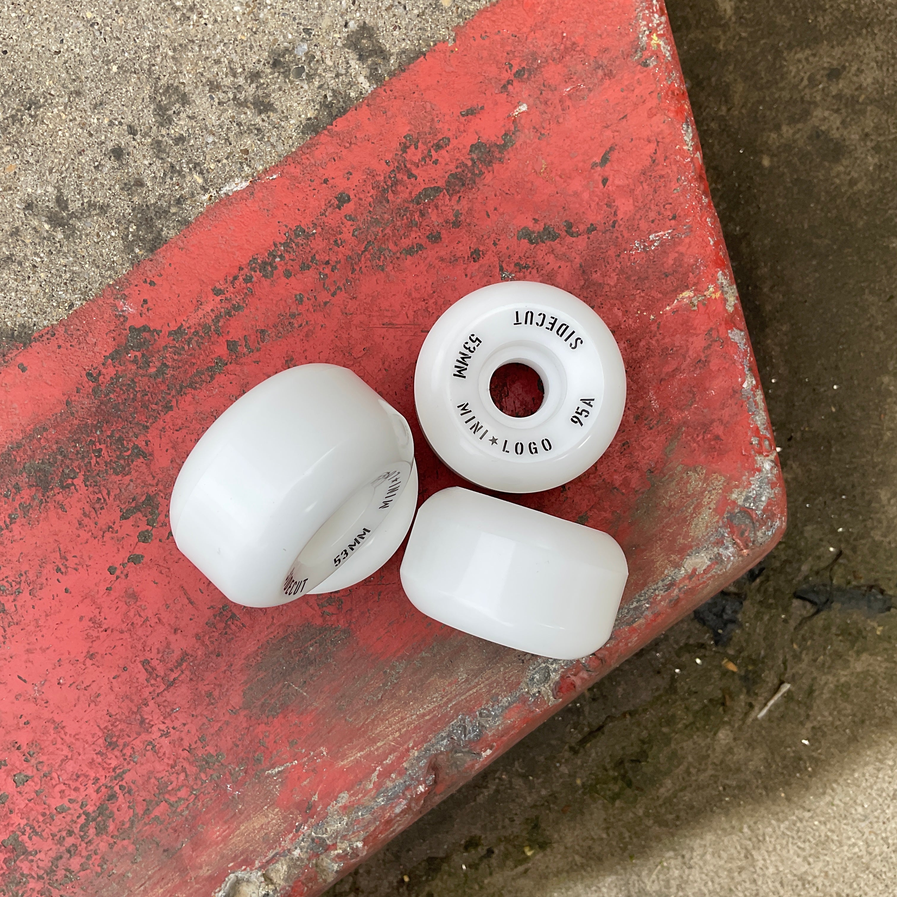 Mini-Logo Hybrid Sidecut 3 95a white