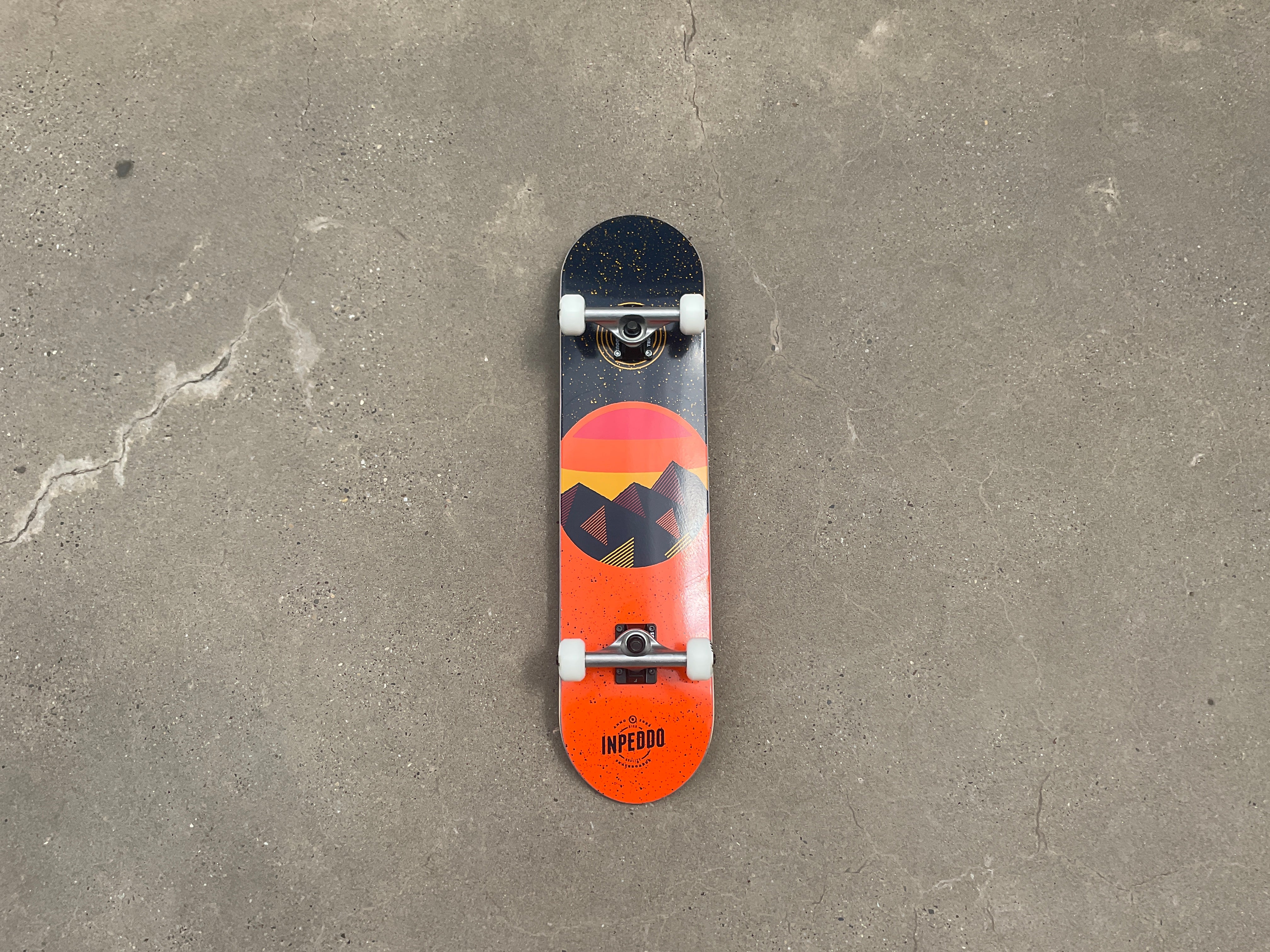 Inpeddo Mountain Kinderskateboard 7.75 x 31,6"