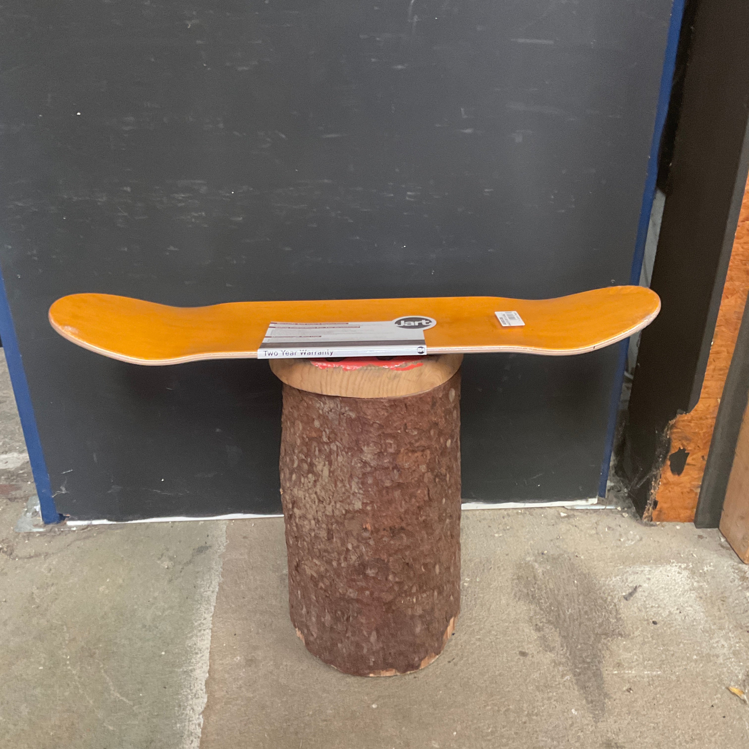 Jart Gernika 8.25"x31.85" LC Deck