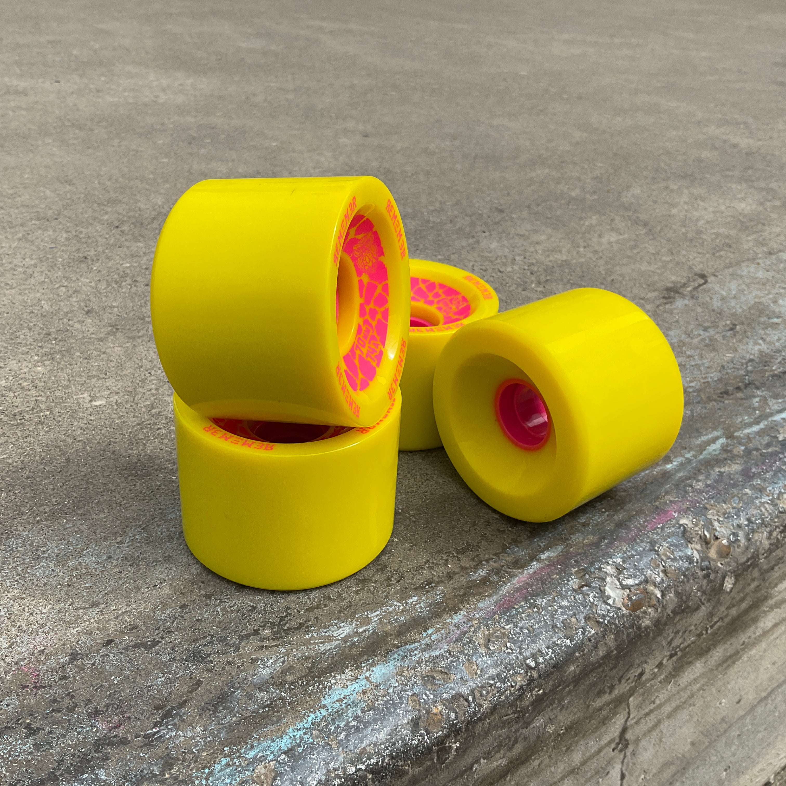 Remember Collective Savannah Slamma Wheels 70mm Yellow 74a