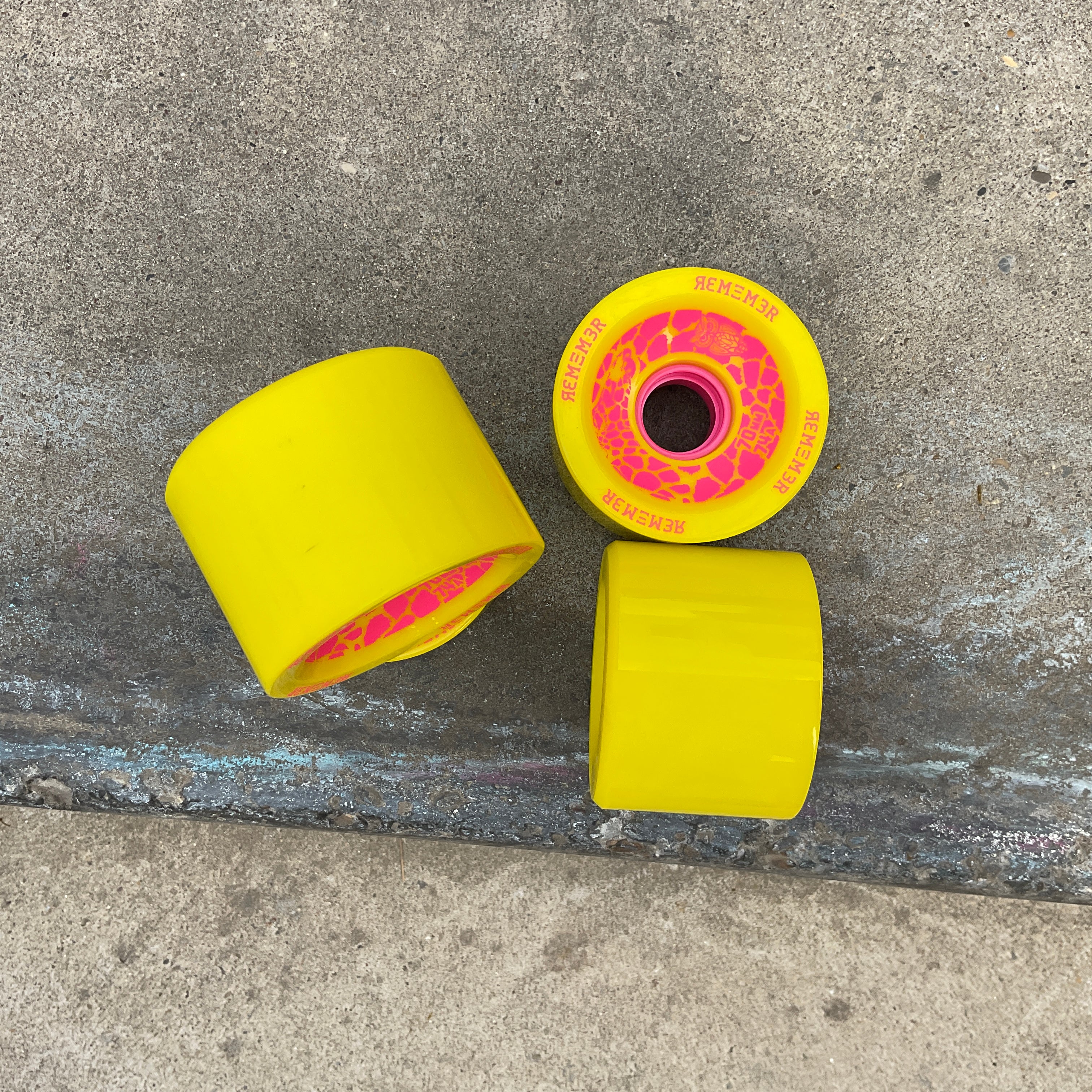Remember Collective Savannah Slamma Wheels 70mm Yellow 74a