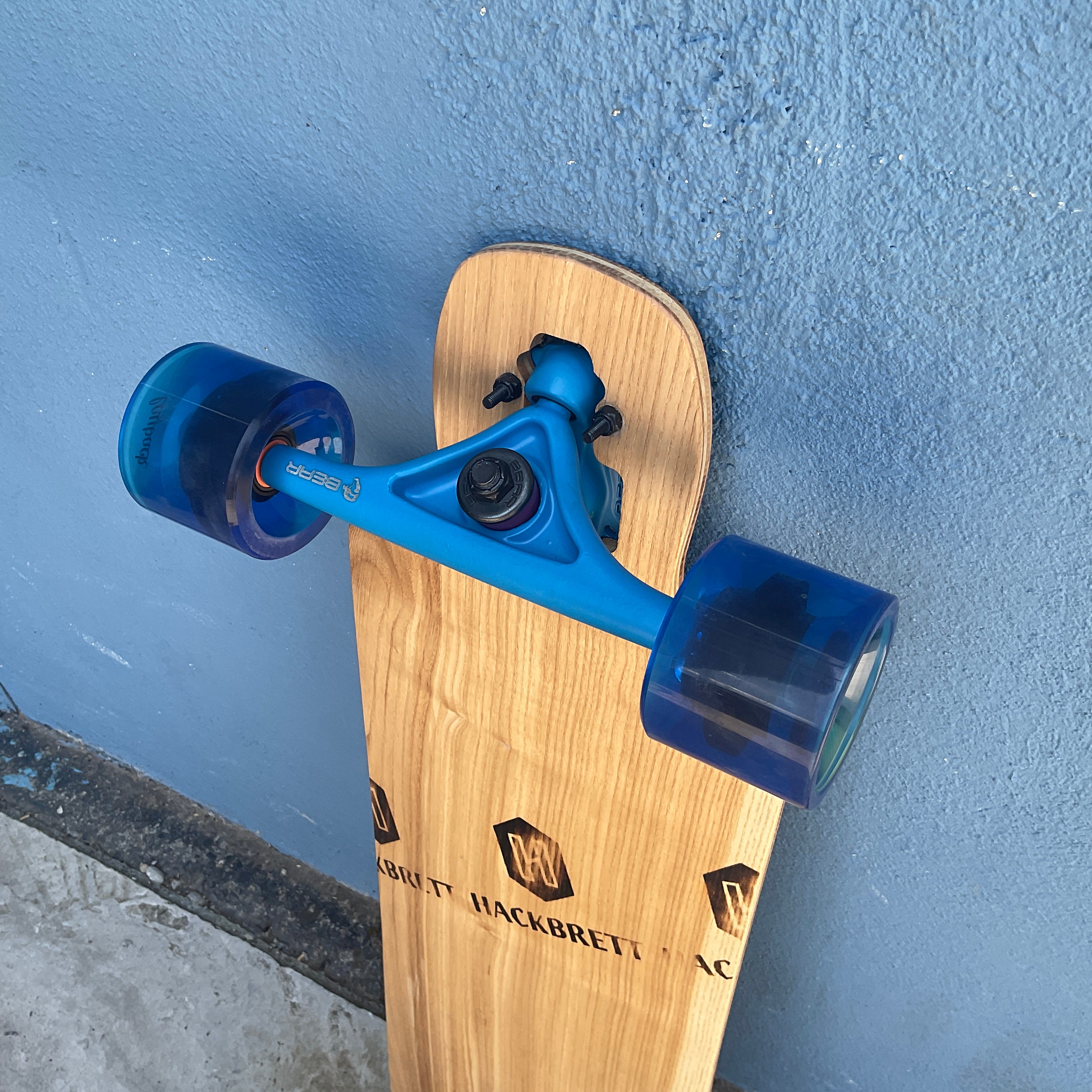 Hackbrett Drop Through Esche Einsteiger Komplett Longboards // Made in Freiburg