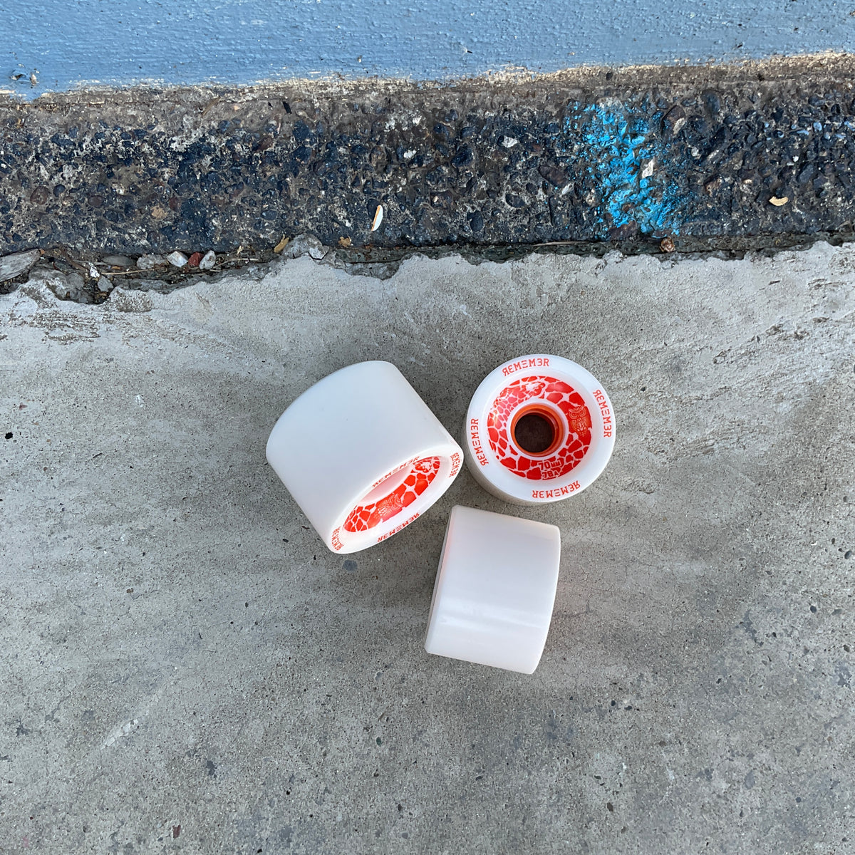 Remember Collective Savannah Slamma Wheels 70mm White 78a