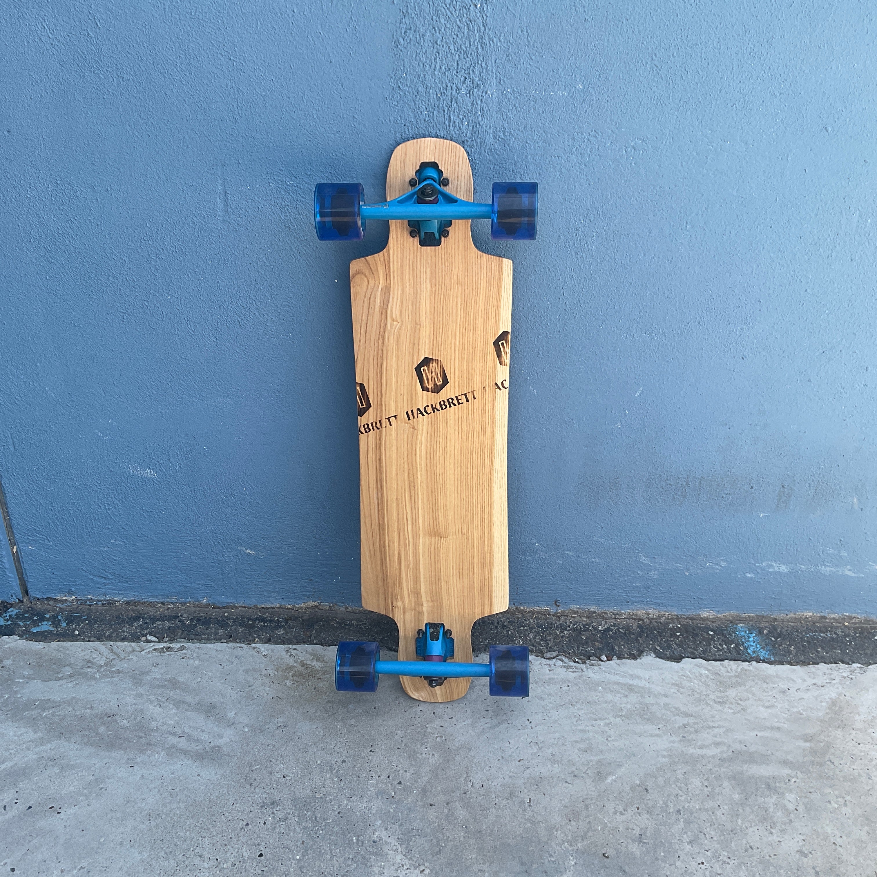 Hackbrett Drop Through Esche Einsteiger Komplett Longboards // Made in Freiburg