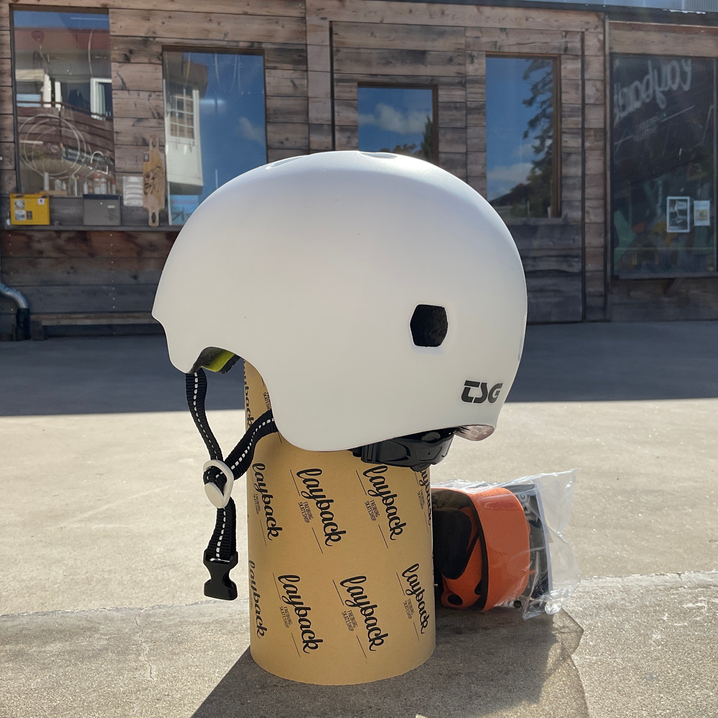 TSG Helm Meta Satin White S/M