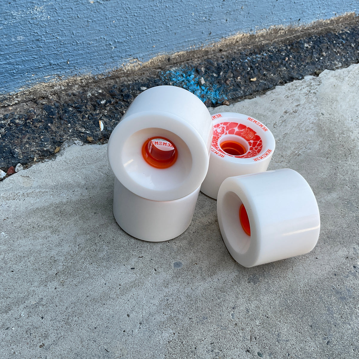 Remember Collective Savannah Slamma Wheels 70mm White 78a