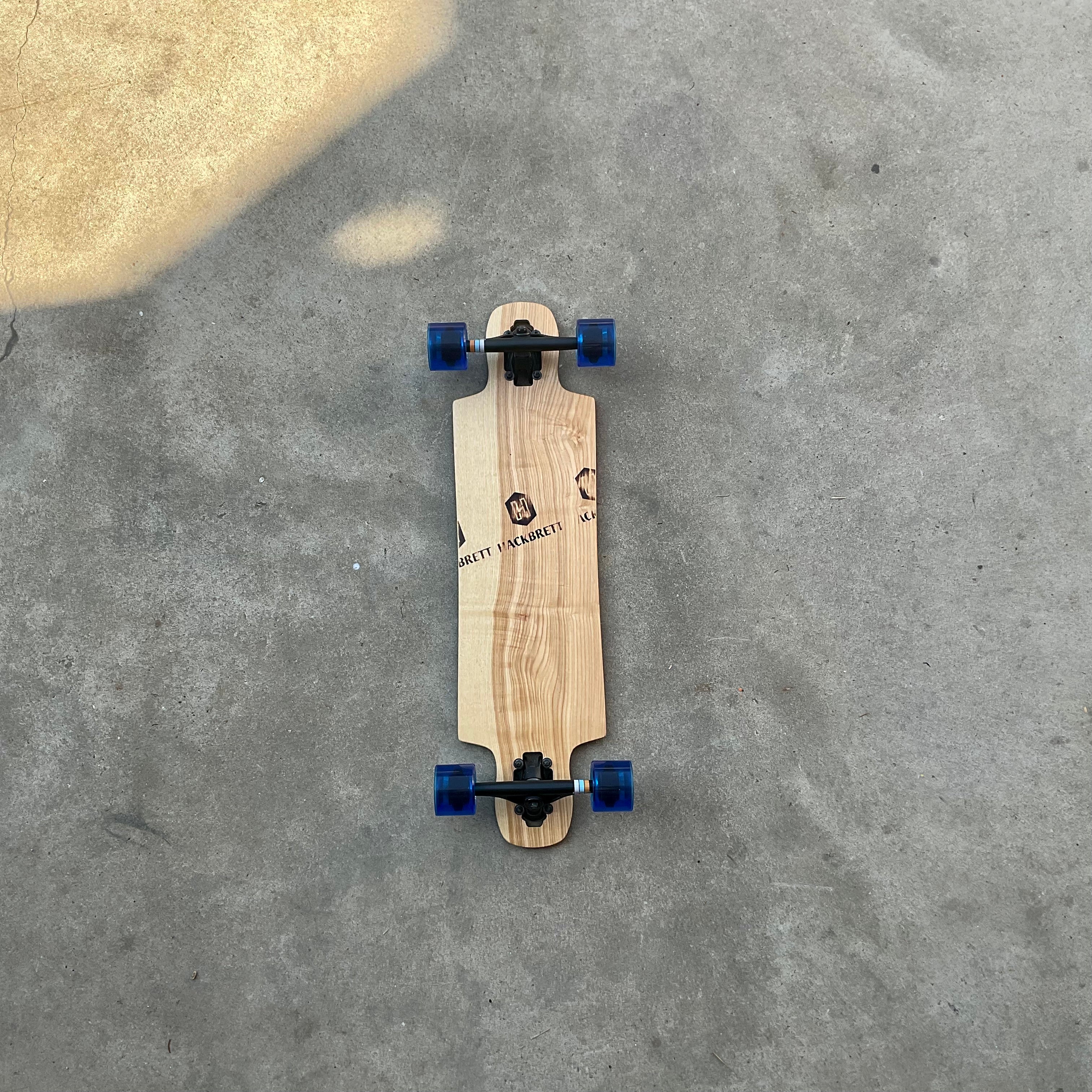 Hackbrett Drop Through Esche Einsteiger Komplett Longboards // Made in Freiburg