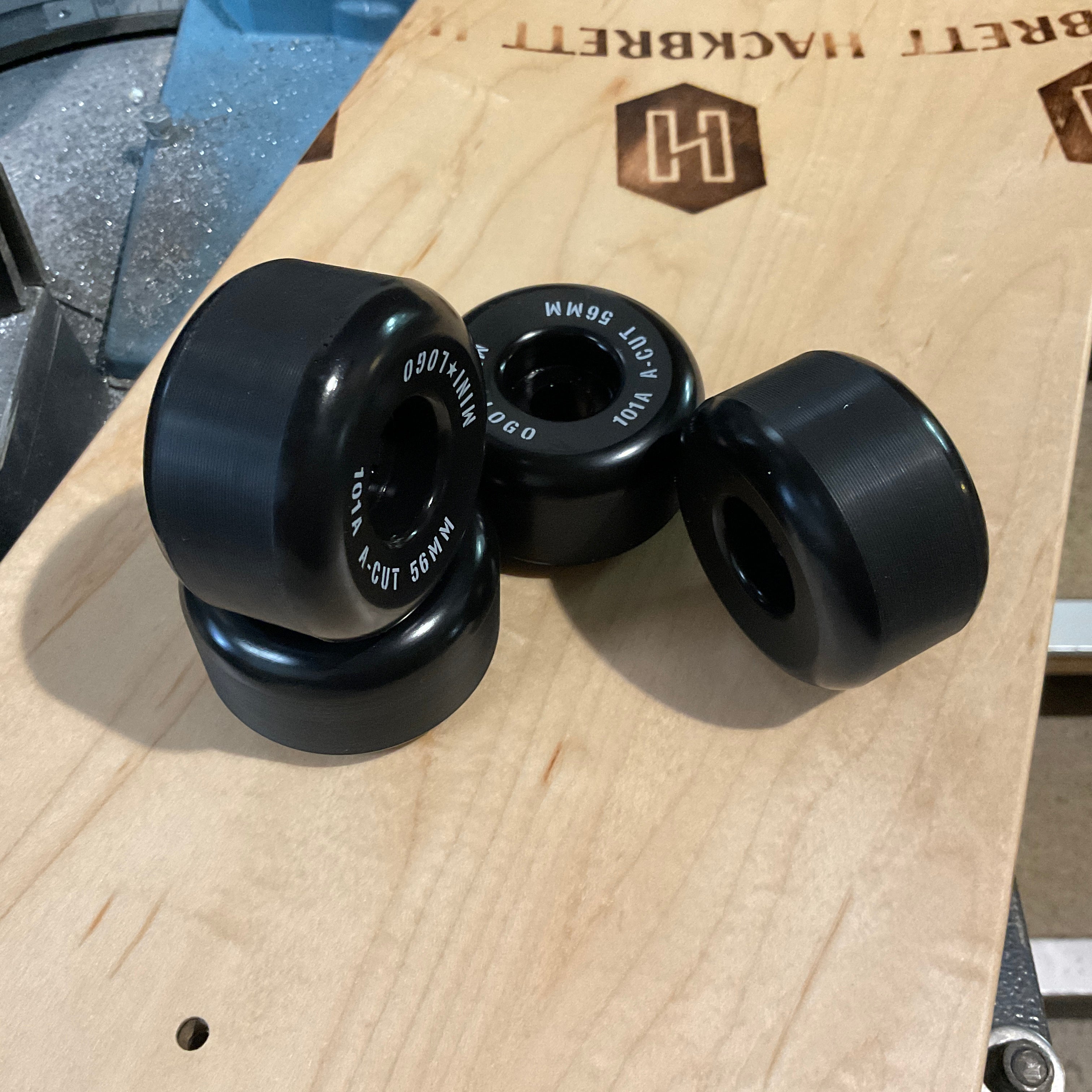 Mini Logo A-Cut 101a schwarz