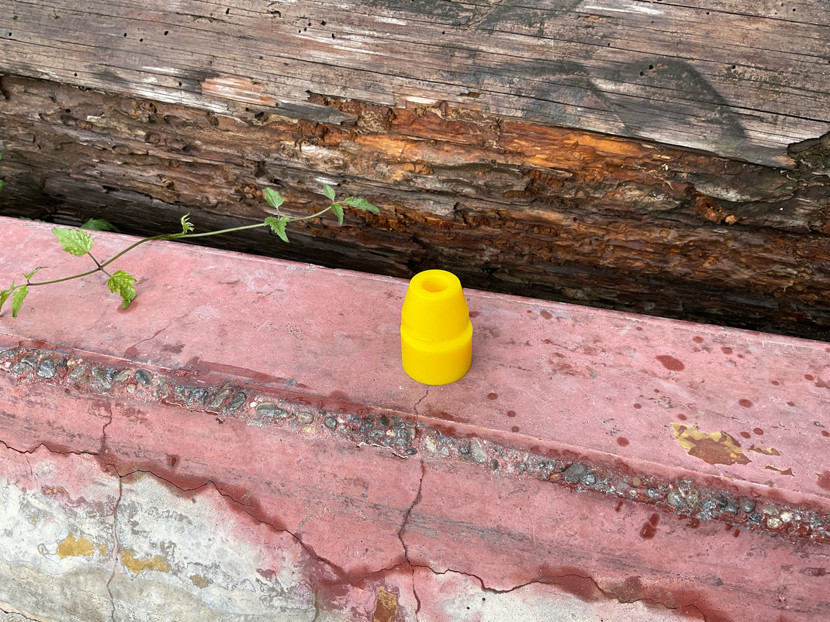 Venom - SHR 83a Cone pastel yellow